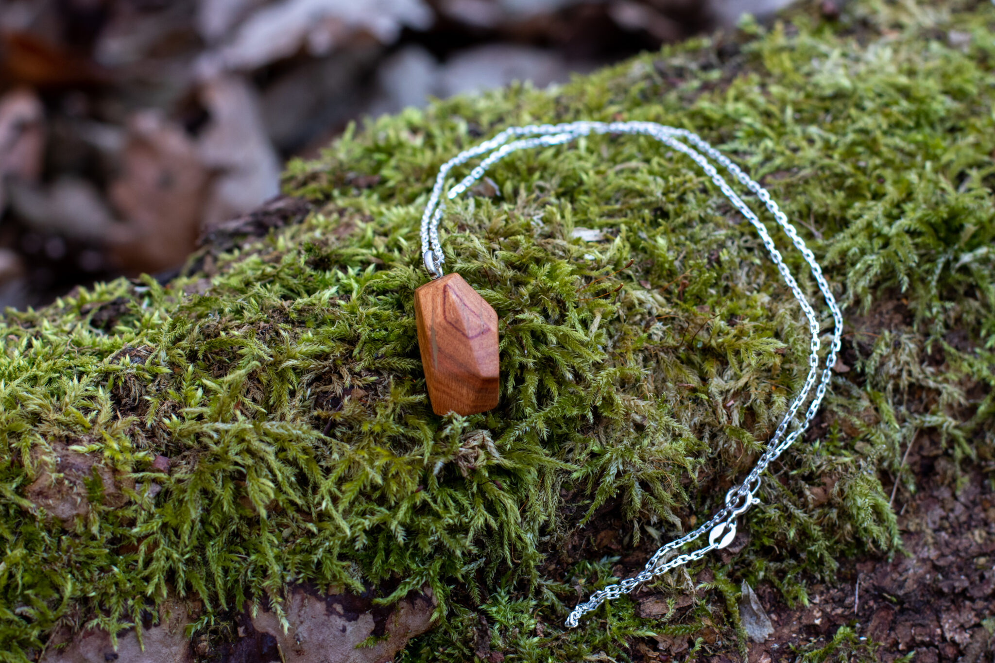 Amulet č.3 Třešeň - 2022